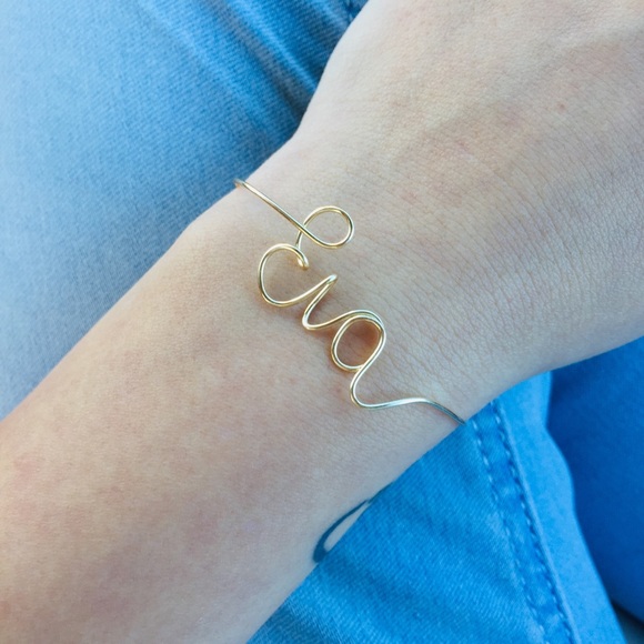 Jewelry - 🎉Hp 🎉 Dainty Custom Wire Name Bracelet Handmade